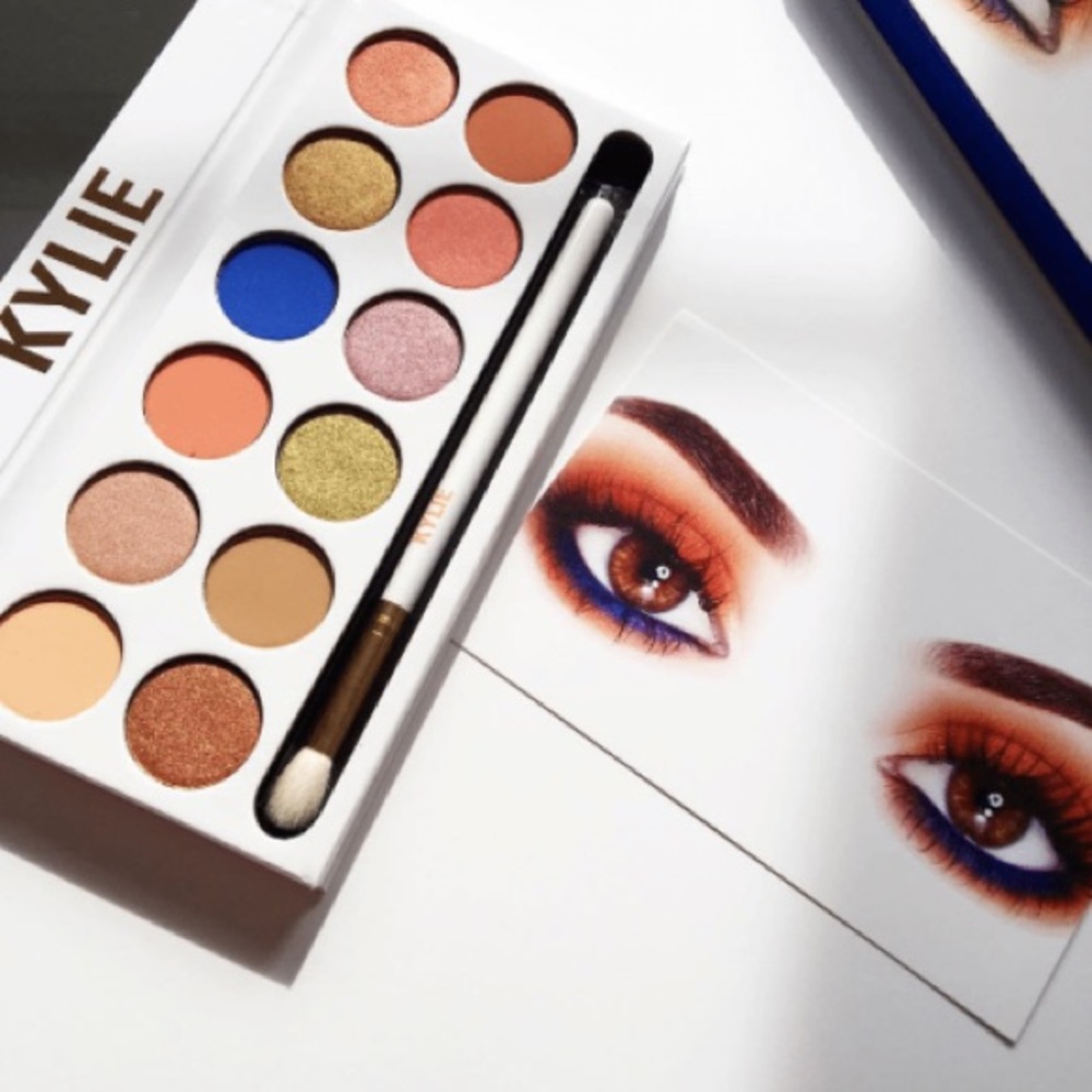 Kylie Cosmetics - Royal Peach Eyeshadow Palette